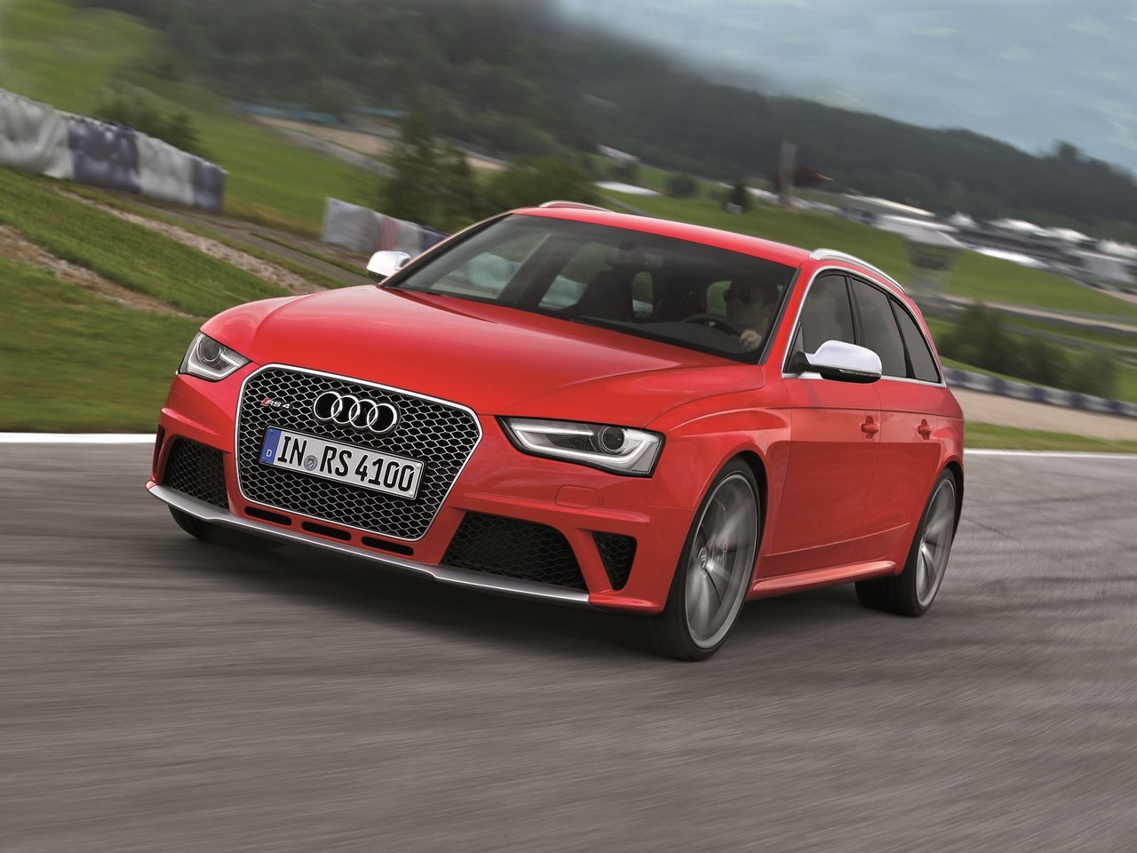 Подбор шин на Audi RS4 III (B8)
